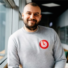 Maxim_Makhamov.png Maxim_Makhamov.png